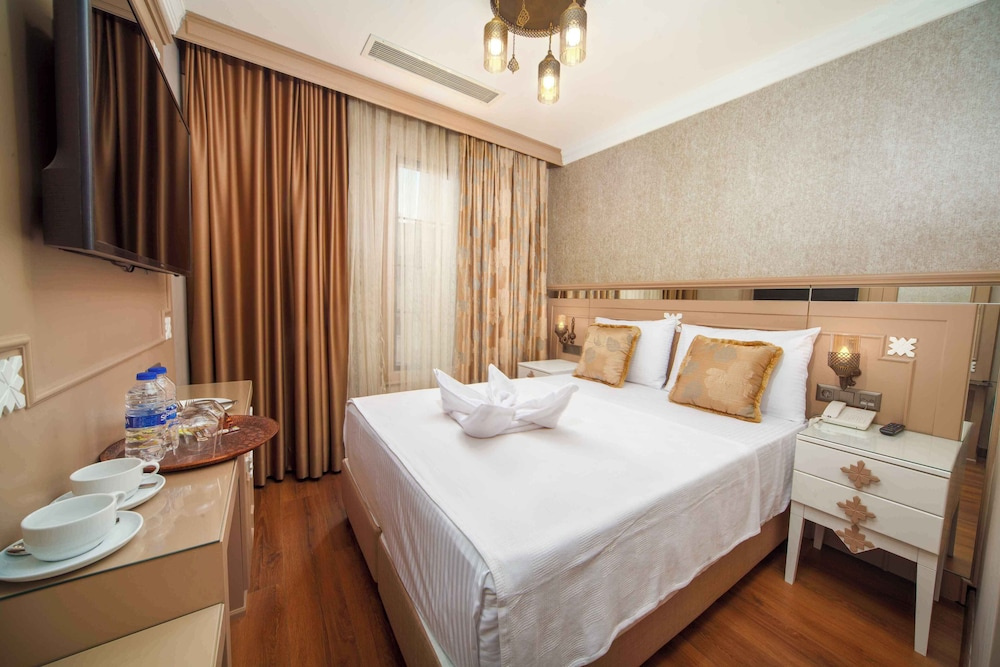 Istanbul Old City Beyazid Belmond Hotel — фото