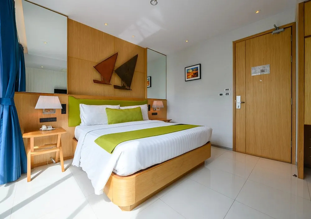 Superior Double room with balcony (full double bed)