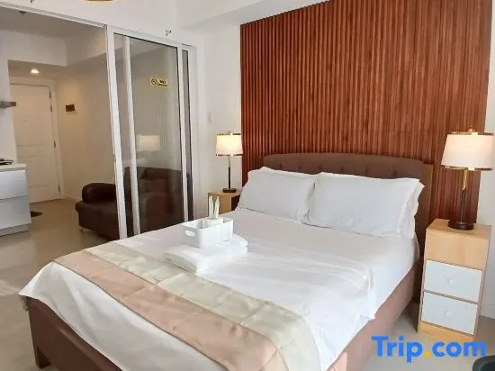 1BR Beach View - Azure Urban Resort Near NAIA #BR2