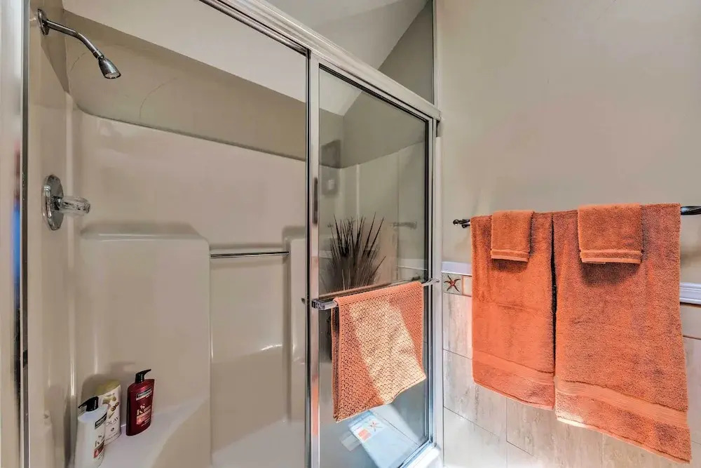 Eclectic Home w/ Deck: 4 Miles to Ski Cloudcroft! - фото 7