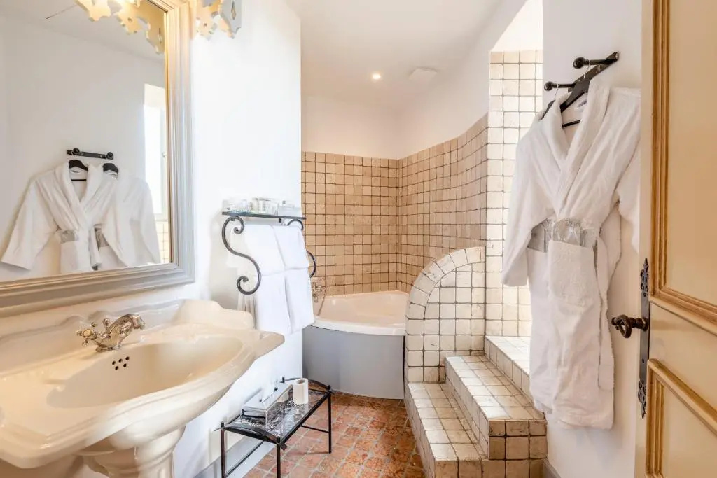 Chateau Des Fines Roches - Chambres