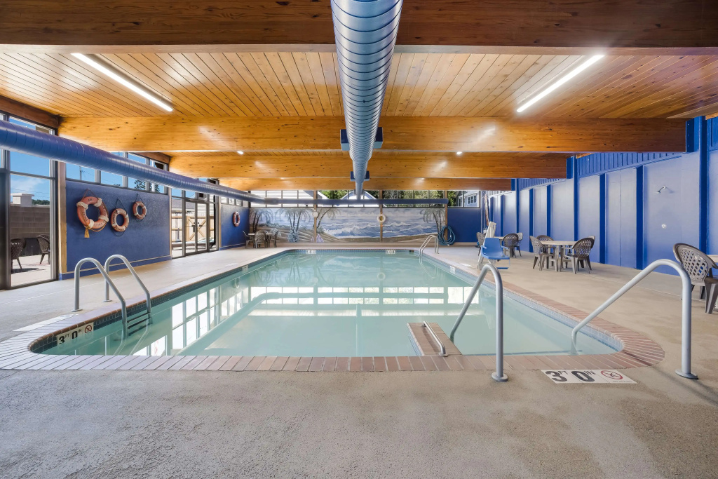 Best Western Riverfront Inn - 4
