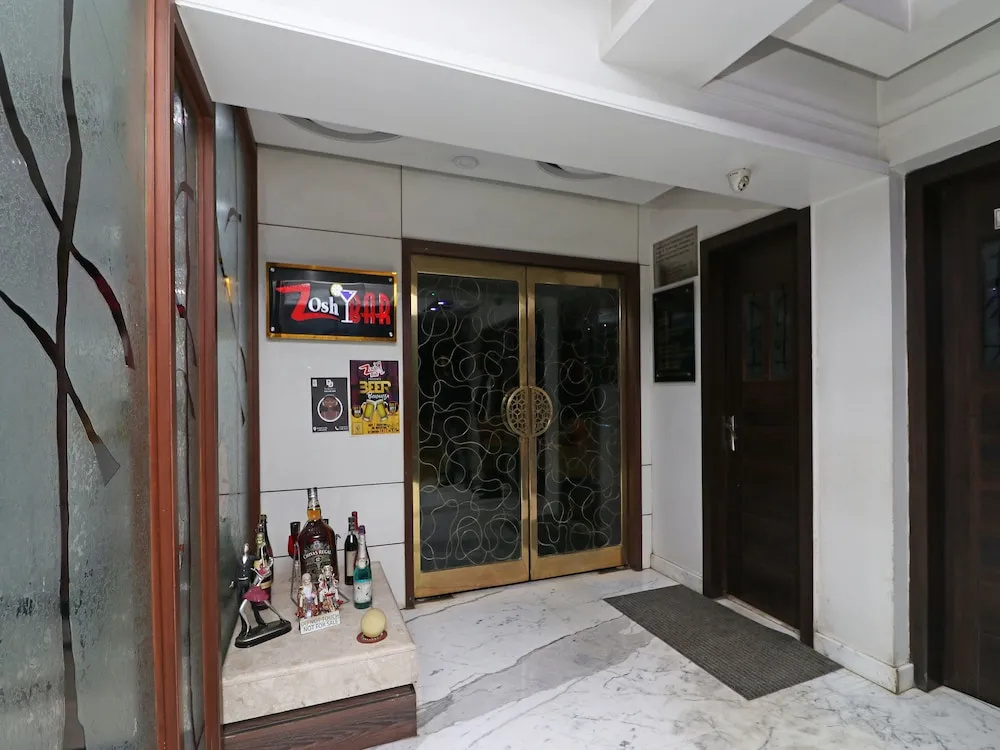 OYO 3194 Hotel Dayal International