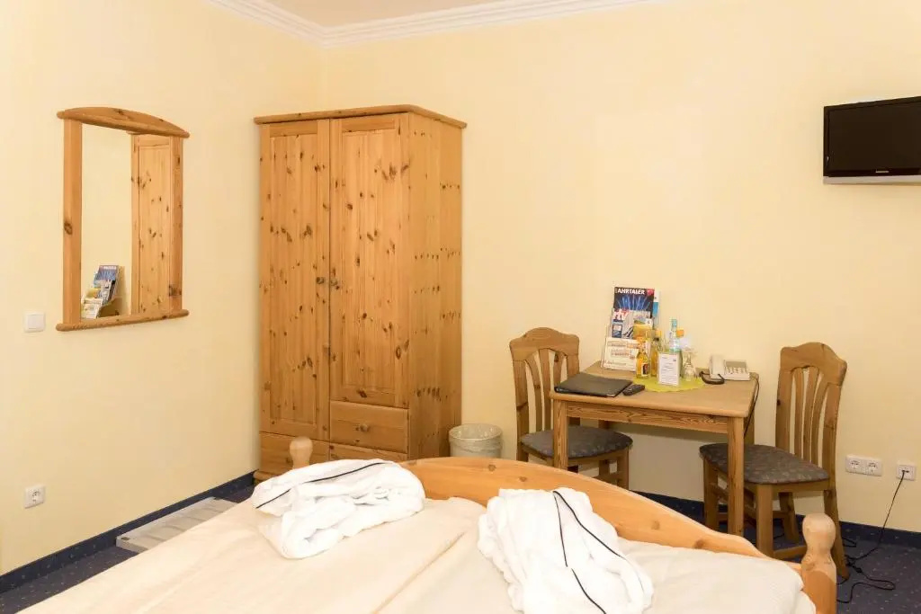 Hotel und Landgasthof Zum Bockshahn - Chambres