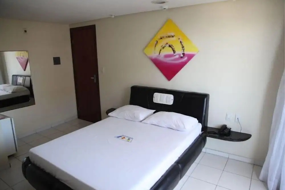 Hotel Piramide by null