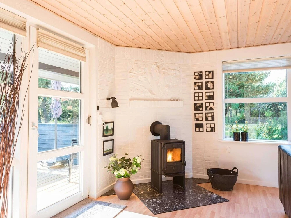 6 Person Holiday Home on a Holiday Park in Oksbøl