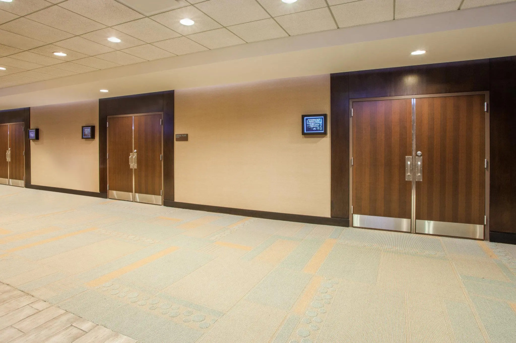 Crowne Plaza Lombard Downers Grove by IHG - Général