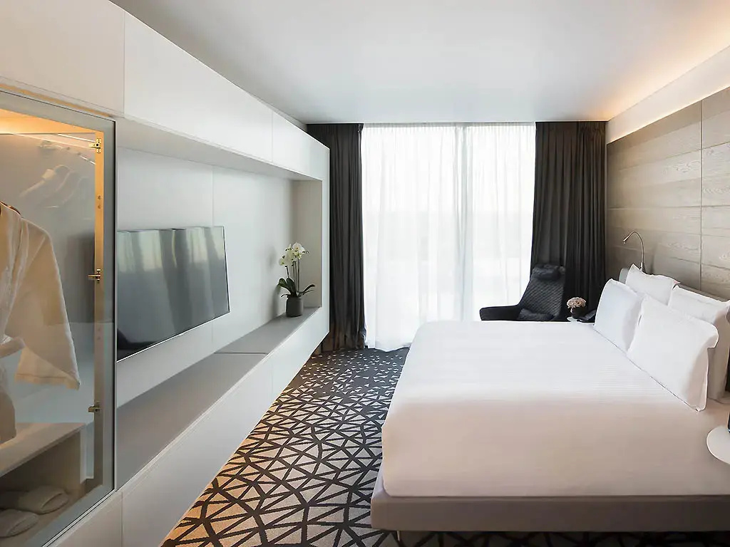 Executive Double Suite (full double bed)