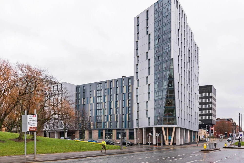 Amazing Location! 6br Liverpool Apartment- Sleeps6