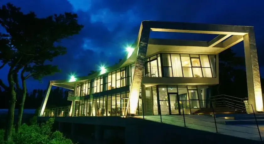 Jeju Bom Museum stay