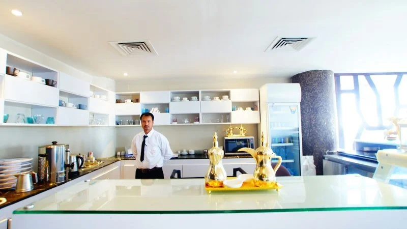 Food & Beverage