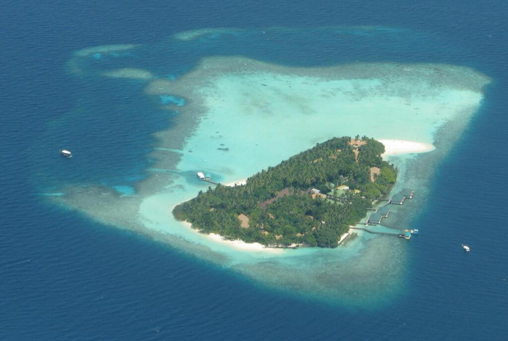 Embudu Village Resort