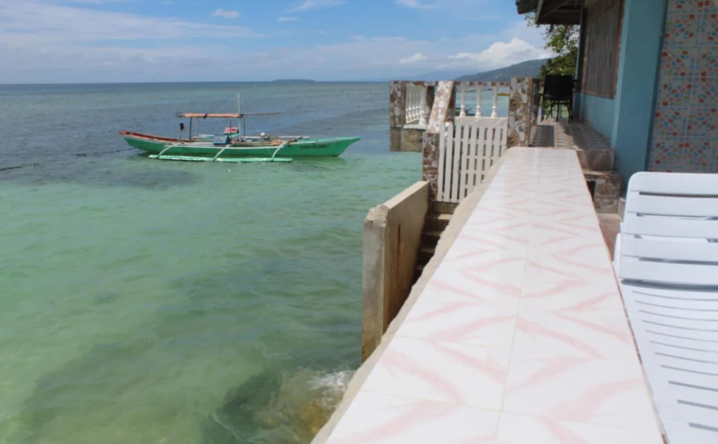 Beach & Waterfront