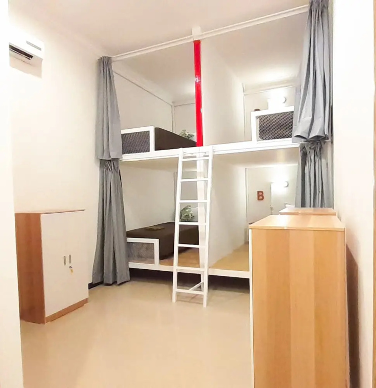 Bed in Dorm