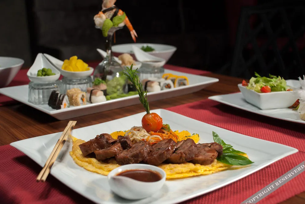Food & Beverage
