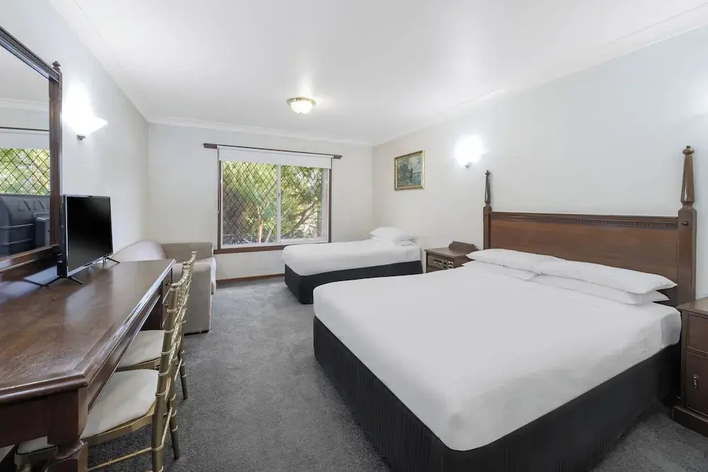 Double Suite (twin beds)