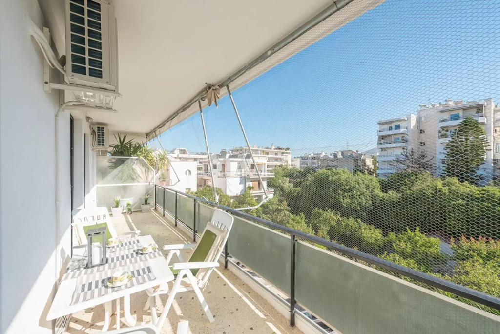 Seaside Central Apartment