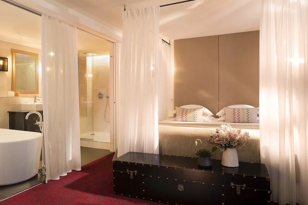 Hôtel Moliere 58