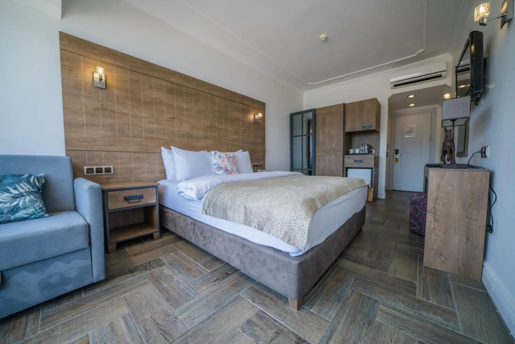 Aurasia Beach Hotel — фото 7