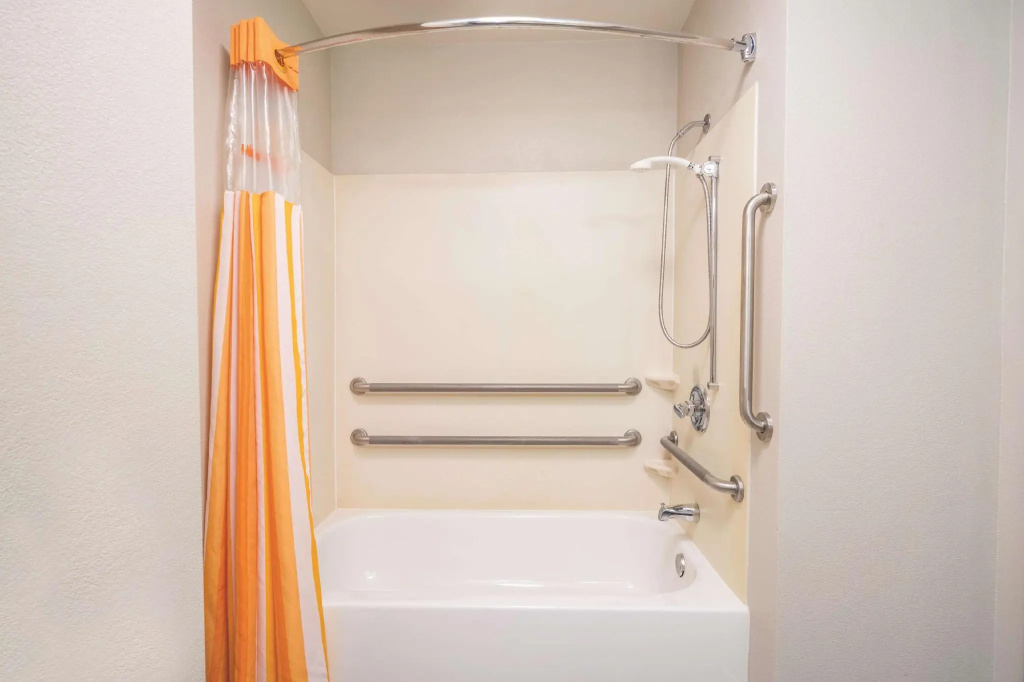 La Quinta Inn & Suites by Wyndham Loudon - Chambres
