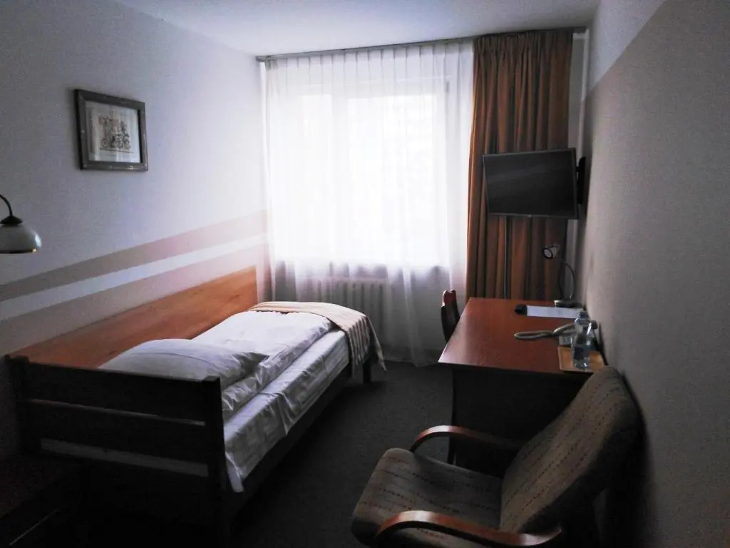 Hotel Konin - фото 2