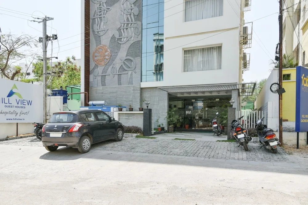 FabHotel Hill View Gachibowli