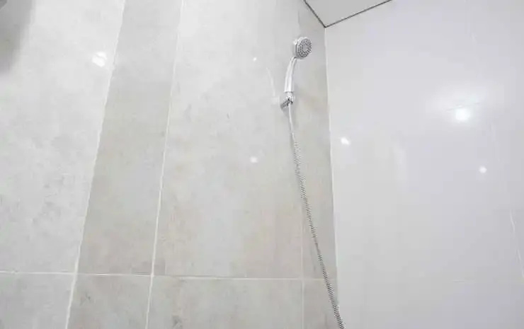 2BR Luxurious at Transpark Cibubur Apartment By Travelio