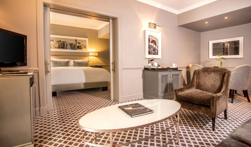 54 on Bath - фото 3