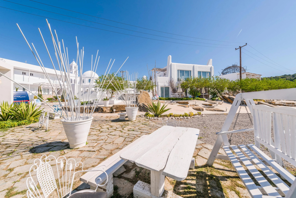 Beach & Waterfront