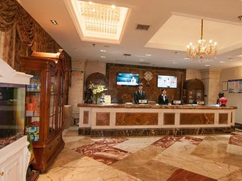 Lobby & Reception