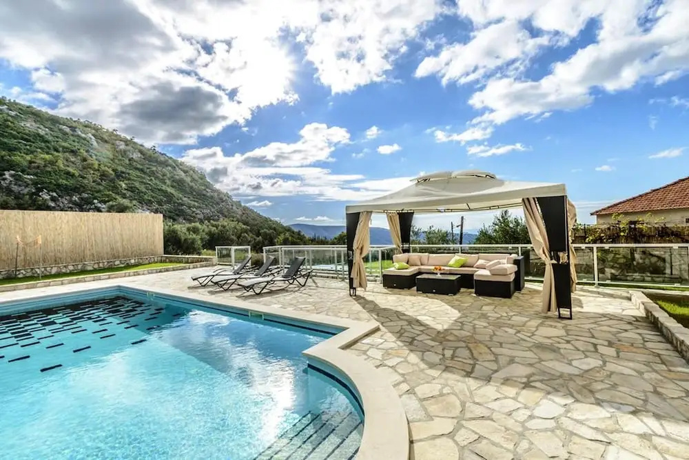 Villa With 6 Bedrooms in Dubravka, Konavle, With Wonderful sea View, Private Pool, Furnished Terrace Near the Beach