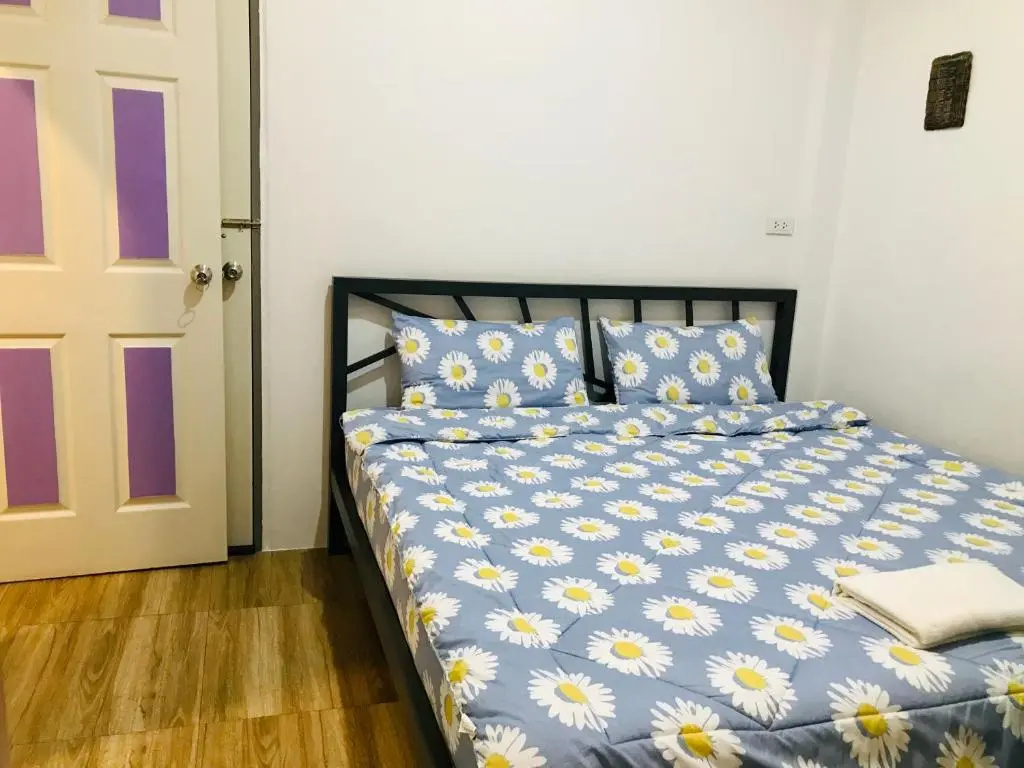Economy Double room (full double bed)