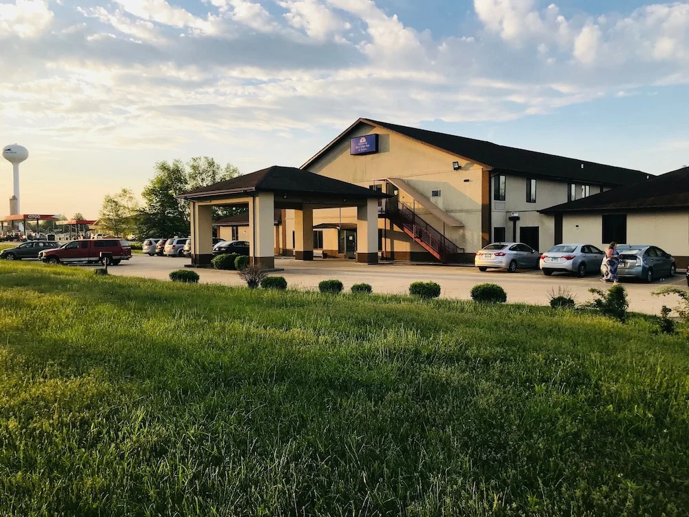 Pinckneyville Inn