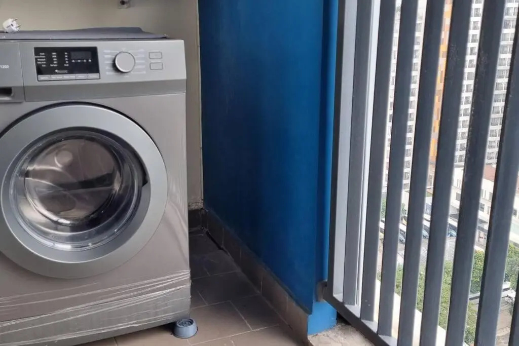 Apt Pejaten Park Residence 2 BR Grey dgn Netflix, Bathub, Pool