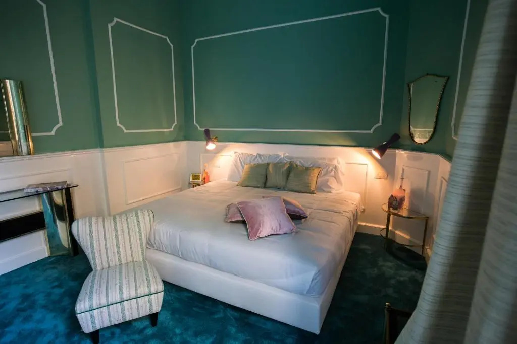 Superior Double room (full double bed)