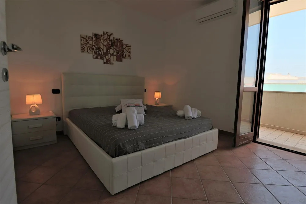 2 Bedrooms Apartment with balcony