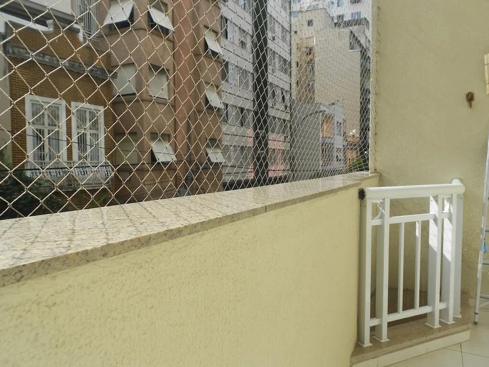 Gohouse - Dutra 102