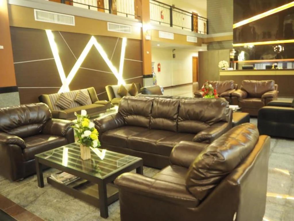 Suksomboon Hotel - фото 2