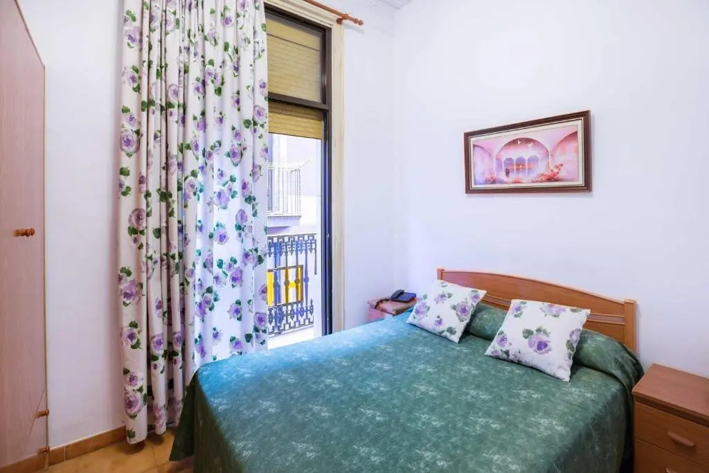 Standard Double room with balcony (full double bed)