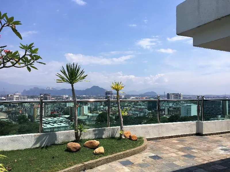 Kinta Riverfront Hotel & Suites