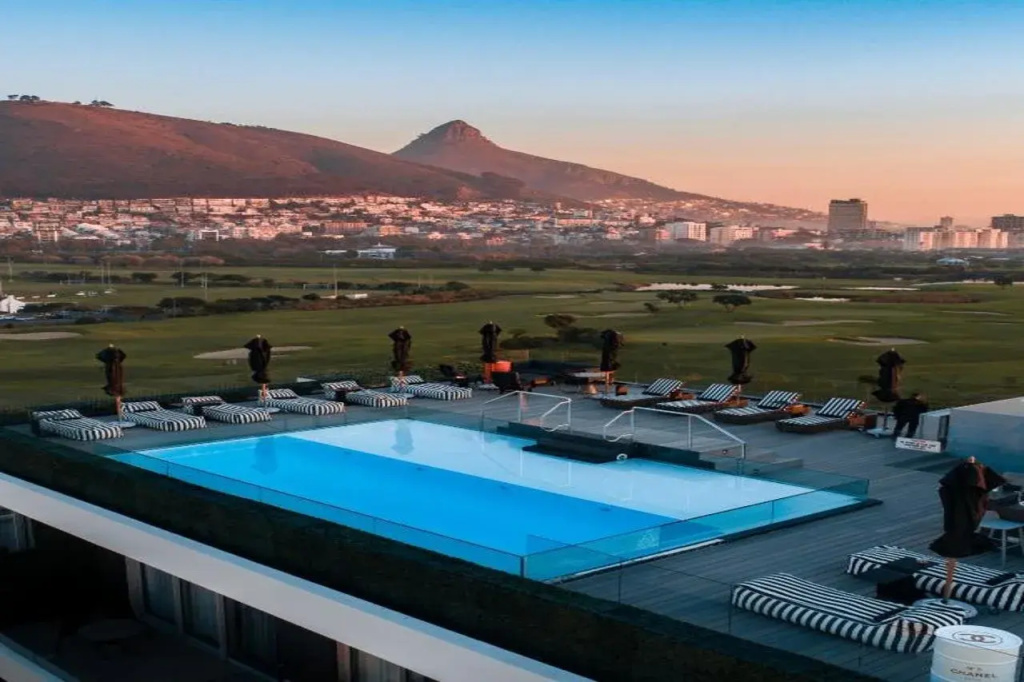 O' Two Hotel