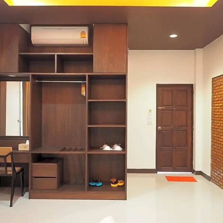 Deluxe Double room (full double bed)