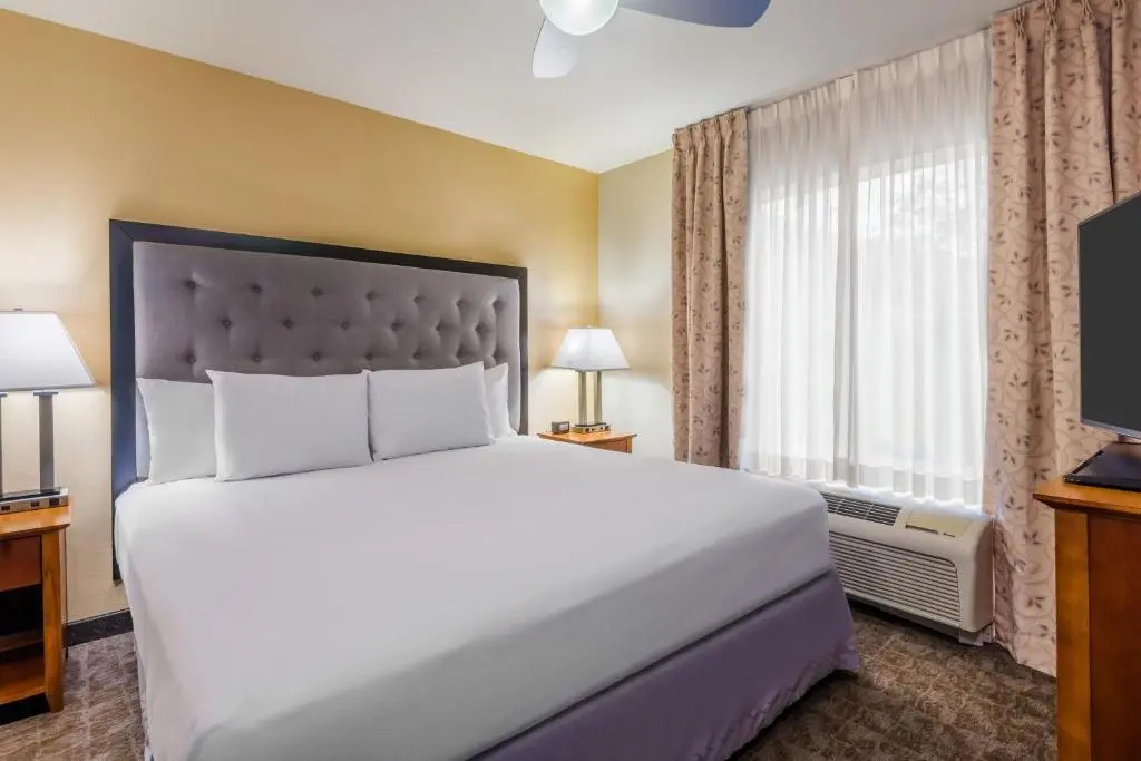 Larkspur Landing Extended Stay Suites St. Louis Riverport - Airport West - Chambres