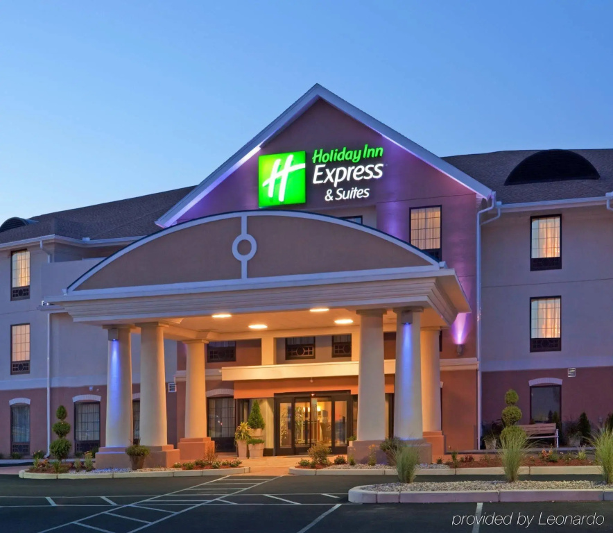 Hampton Inn Westfield