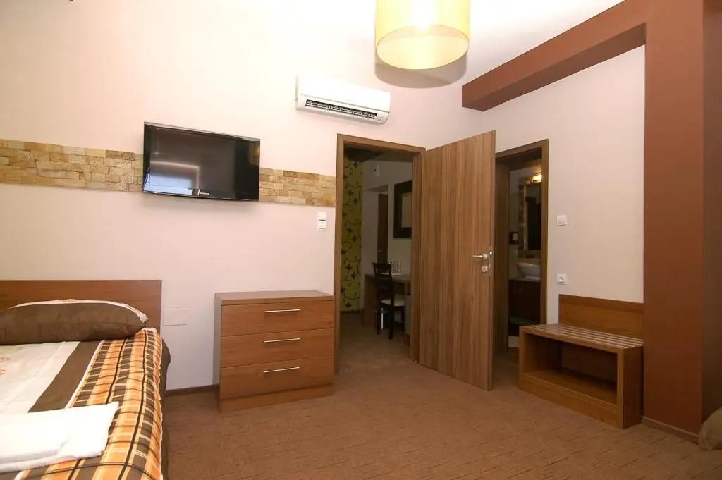 Standard Quadruple room with balcony