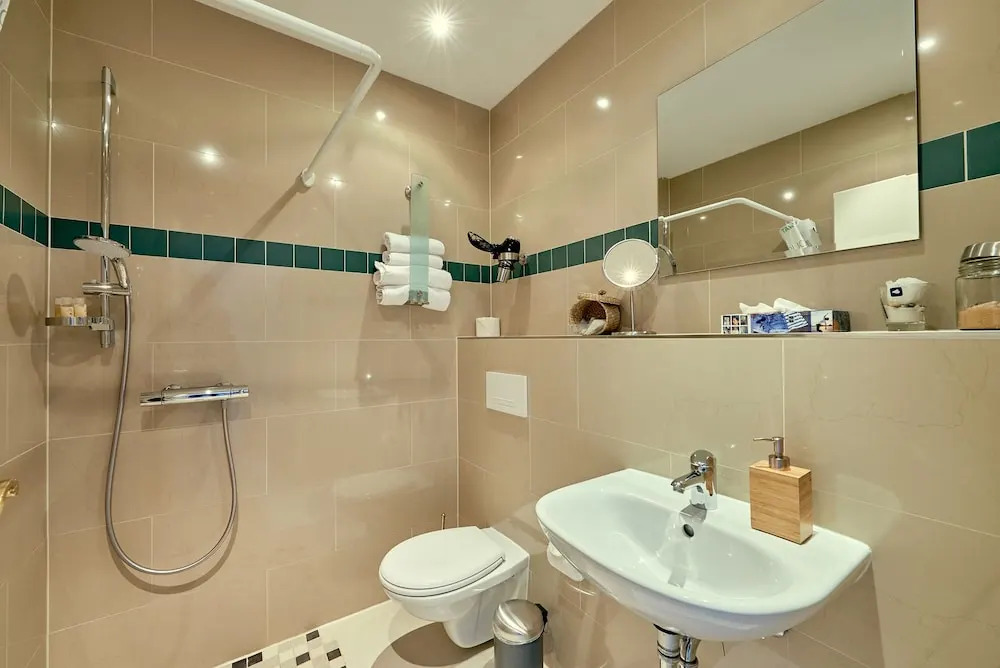 Одноместный номер Comfort с видом на внутренний двор в Hotel Zur Alten Stadtkellerei Leipzig