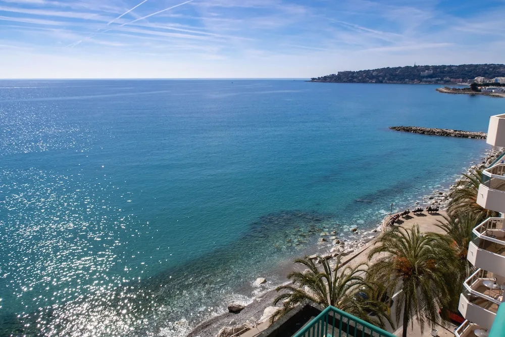 Beach & Waterfront