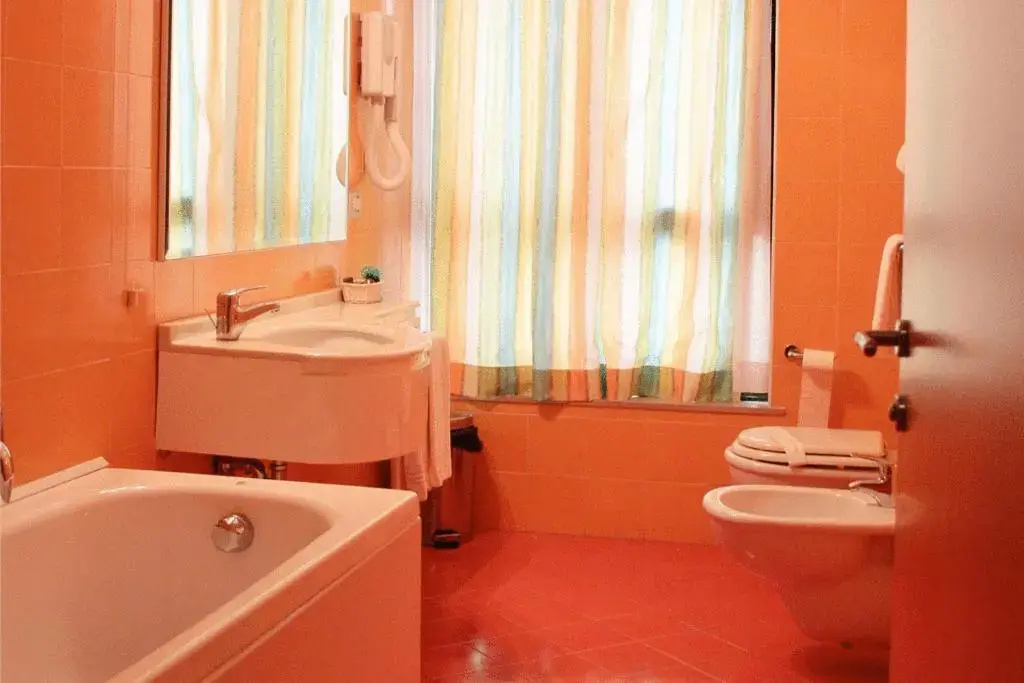 Standard Double room (twin beds)