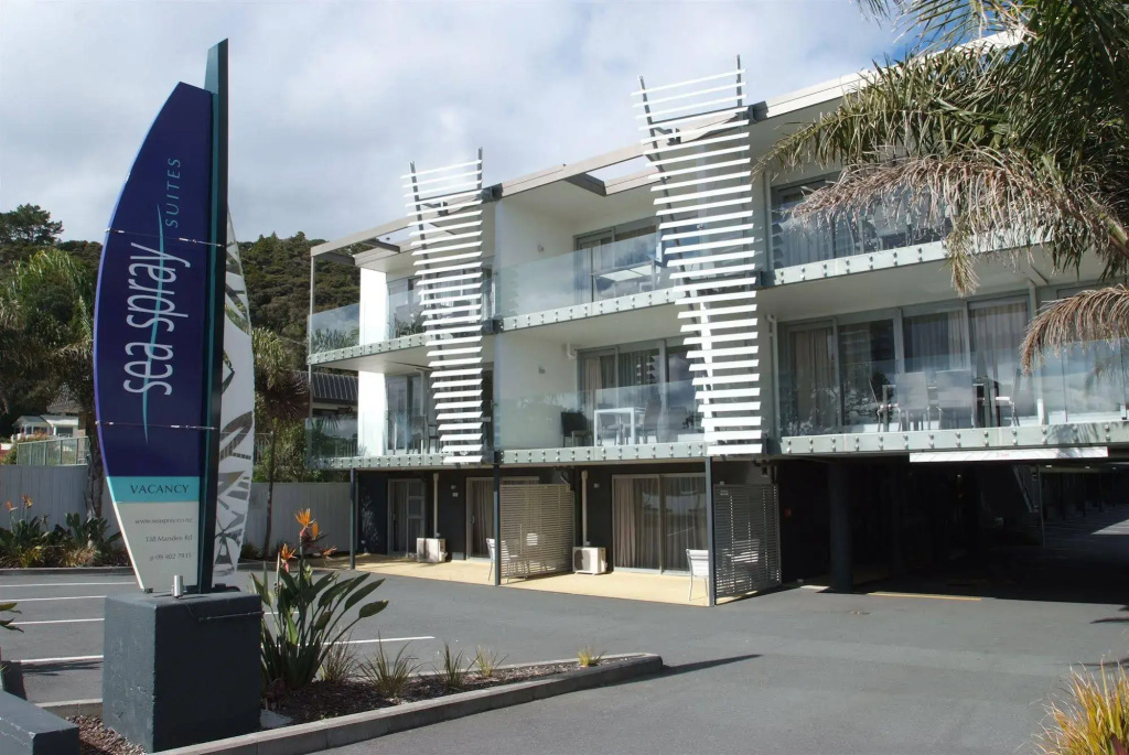 Sea Spray Suites