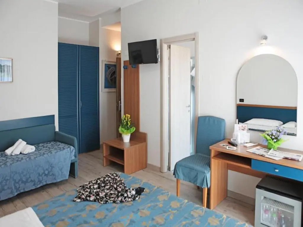 Hotel Mondial - Chambres